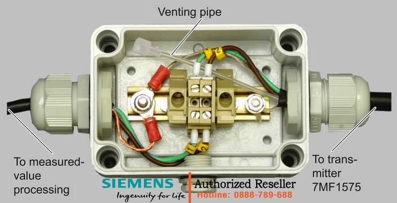 Hộp nối 7MF1575-8CC IP65 chống bụi nước - Kết nối bộ phát với van xả khí, chất liệu nhựa bền 7MF1575-8CC
